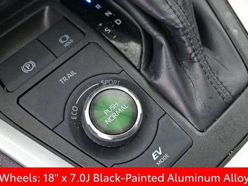 Certified 2024 Toyota RAV4 XSE w/ Weather Package AWD/4WD image 19