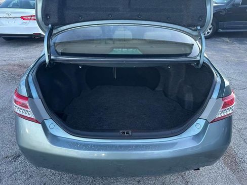 Used 2011 Toyota Camry image 21