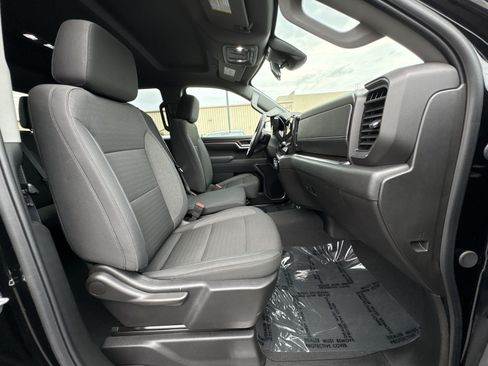 Used 2025 Chevrolet Silverado 1500 LT AWD/4WD image 24