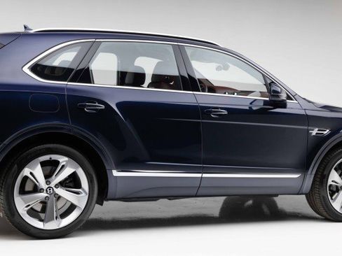 Used 2019 Bentley Bentayga image 35