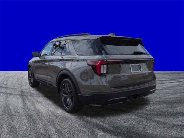 New 2026 Ford Explorer ST-Line w/ ST-Line Street Pack RWD image 6