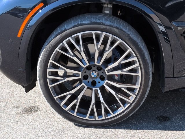 Used 2025 BMW X5 sDrive40i w/ M Sport Package RWD image 11