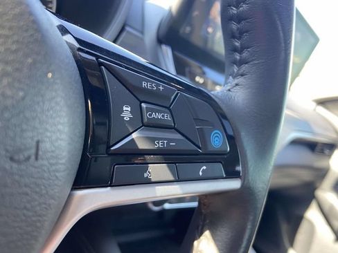 Used 2024 Nissan Altima 2.5 SV w/ SV Premium Package FWD image 16