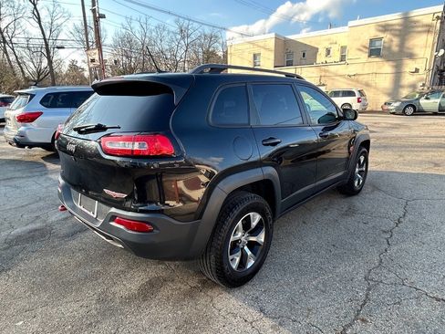 Used 2014 Jeep Cherokee Trailhawk image 12