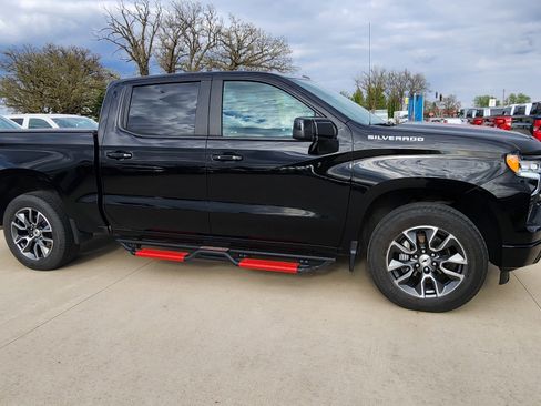 Used 2024 Chevrolet Silverado 1500 RST w/ Protection Package AWD/4WD image 4