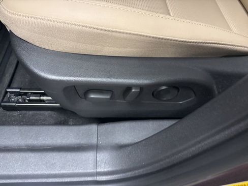 Used 2024 Buick Envision Preferred image 20