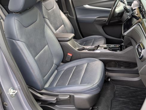 Used 2023 Chevrolet Bolt EUV LT w/ Convenience Package image 20