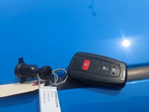 Used 2019 Toyota Corolla SE FWD image 20