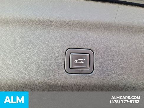 Used 2023 Cadillac Escalade Sport Platinum image 12