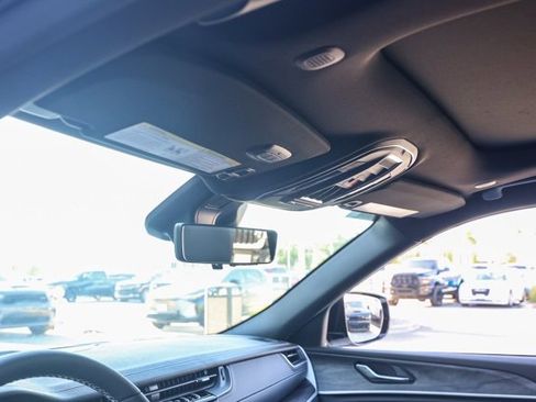 New 2025 Jeep Grand Cherokee Limited w/ Luxury Tech Group II image 13