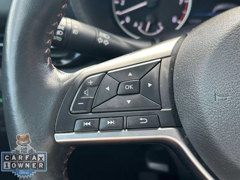 Used 2023 Nissan Sentra SR w/ SR Premium Package FWD image 25