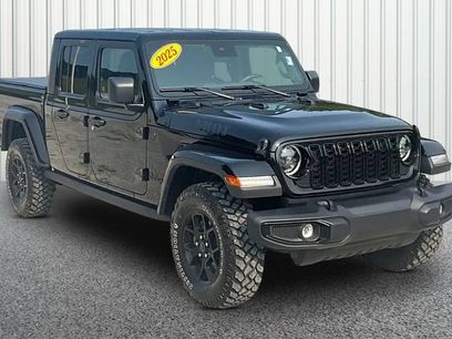 Used 2025 Jeep Gladiator Sport
