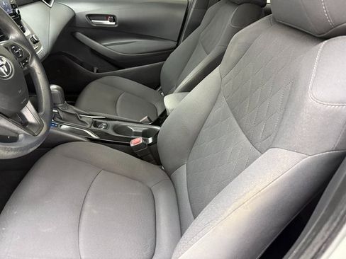 Used 2021 Toyota Corolla LE image 25
