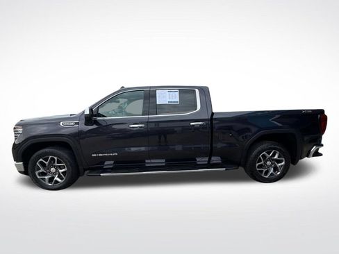 Certified 2022 GMC Sierra 1500 SLT w/ SLT Premium Plus Package AWD/4WD image 8