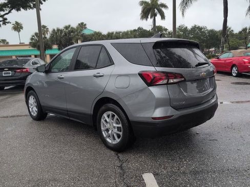 Used 2023 Chevrolet Equinox LS w/ LS Convenience Package image 5