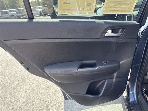 Used 2021 Kia Sportage LX image 13