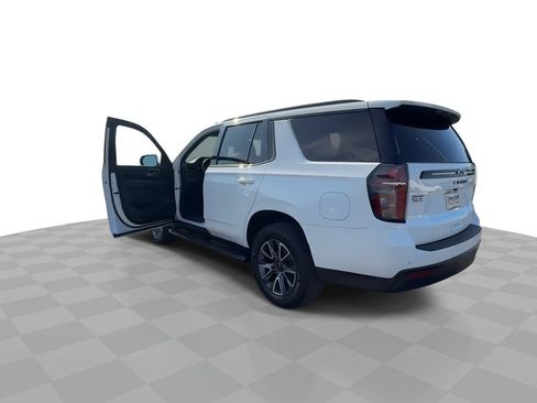 Certified 2024 Chevrolet Tahoe Z71 w/ Luxury Package AWD/4WD image 6