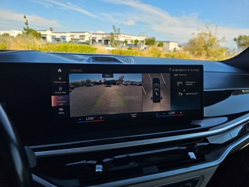Used 2023 BMW X7 M60i w/ Executive Package AWD/4WD image 60