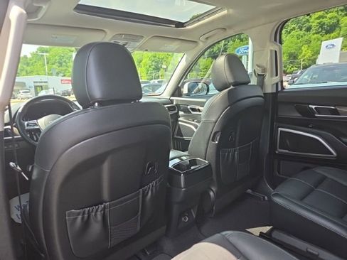 Used 2021 Kia Telluride EX w/ EX Premium Package AWD/4WD image 23