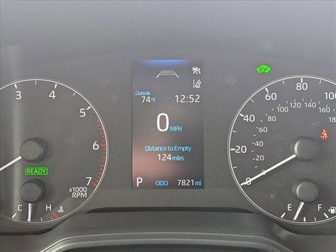Used 2025 Toyota Corolla LE w/ Convenience Package FWD image 11