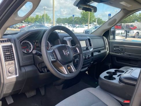 Used 2024 RAM 1500 Classic SLT AWD/4WD image 14