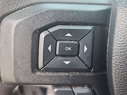 Used 2016 Ford F150 XLT RWD image 11
