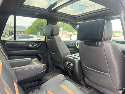 Used 2023 GMC Yukon AT4 w/ Technology Package AWD/4WD image 13