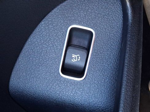 Used 2024 Mercedes-Benz GLE 350 4MATIC image 22