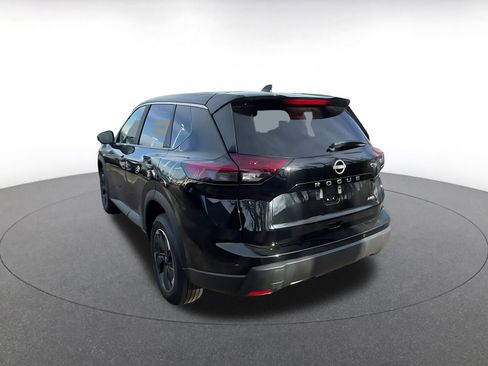 Used 2025 Nissan Rogue SV image 11