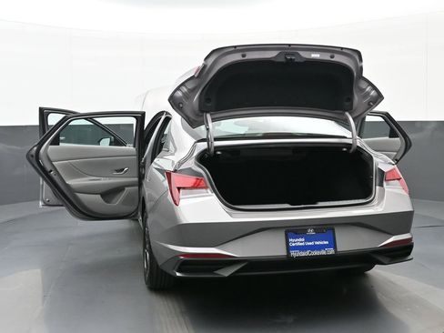 Certified 2023 Hyundai Elantra SEL image 49