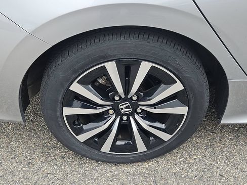 Certified 2023 Honda Civic EX image 9