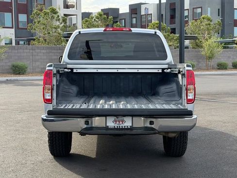 Used 2007 Nissan Frontier SE w/ SE Value Truck Pkg RWD image 4