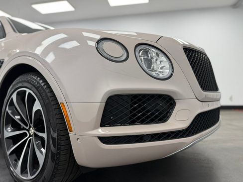 Used 2019 Bentley Bentayga AWD/4WD image 15