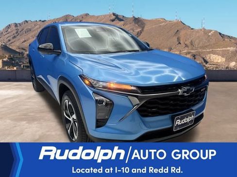 Used 2025 Chevrolet Trax RS image 7