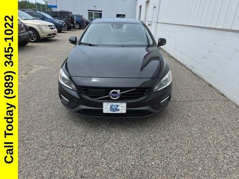 Used 2018 Volvo S60 T5 Dynamic w/ Vision Package FWD image 3