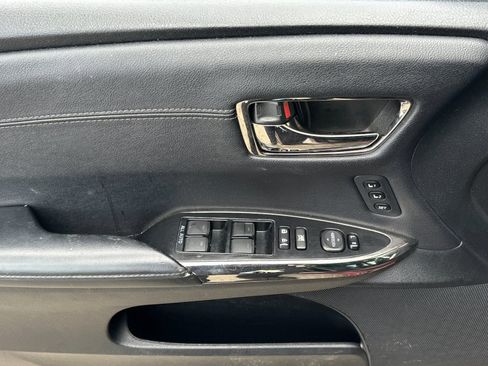 Used 2015 Toyota Avalon XLE Touring FWD image 10