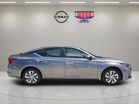 Certified 2025 Nissan Altima 2.5 S FWD image 2