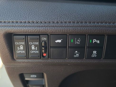 Used 2019 Honda Odyssey Elite image 31