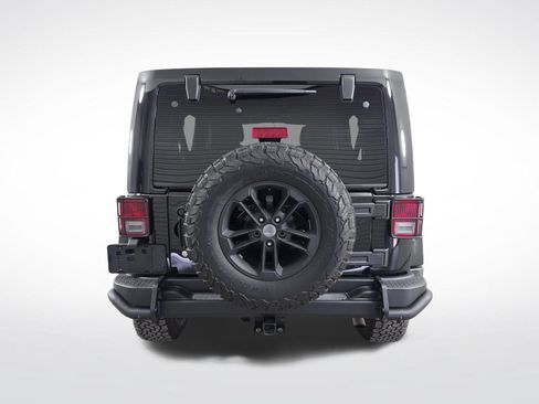 Used 2017 Jeep Wrangler Unlimited Sahara AWD/4WD image 39