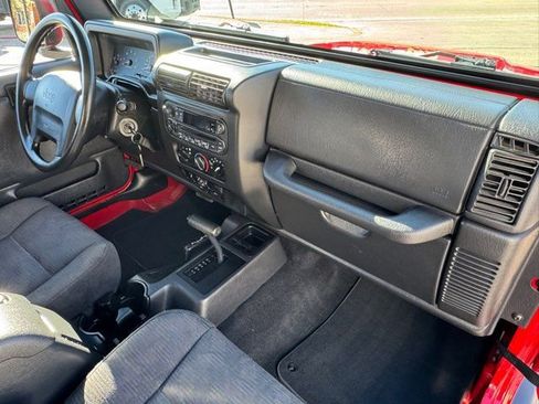 Used 2004 Jeep Wrangler X w/ Convenience Group image 16