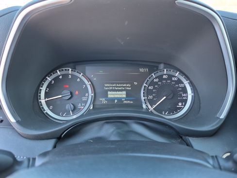 Certified 2025 Toyota Highlander XLE AWD/4WD image 10