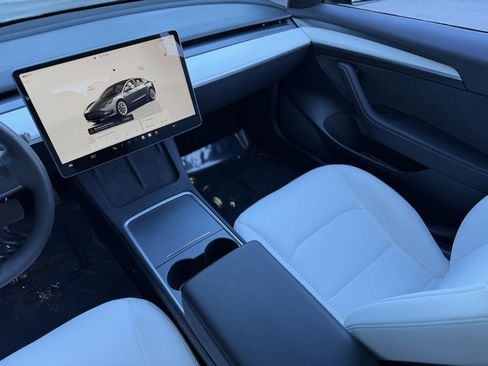 Used 2022 Tesla Model 3 Long Range image 40