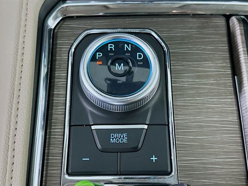 Used 2024 Ford Expedition Max Limited image 24