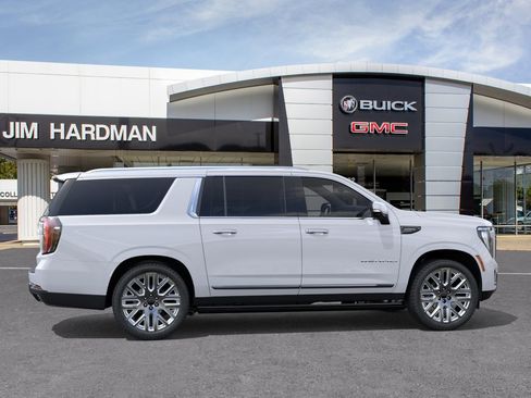 New 2026 GMC Yukon XL Denali Ultimate AWD/4WD image 5
