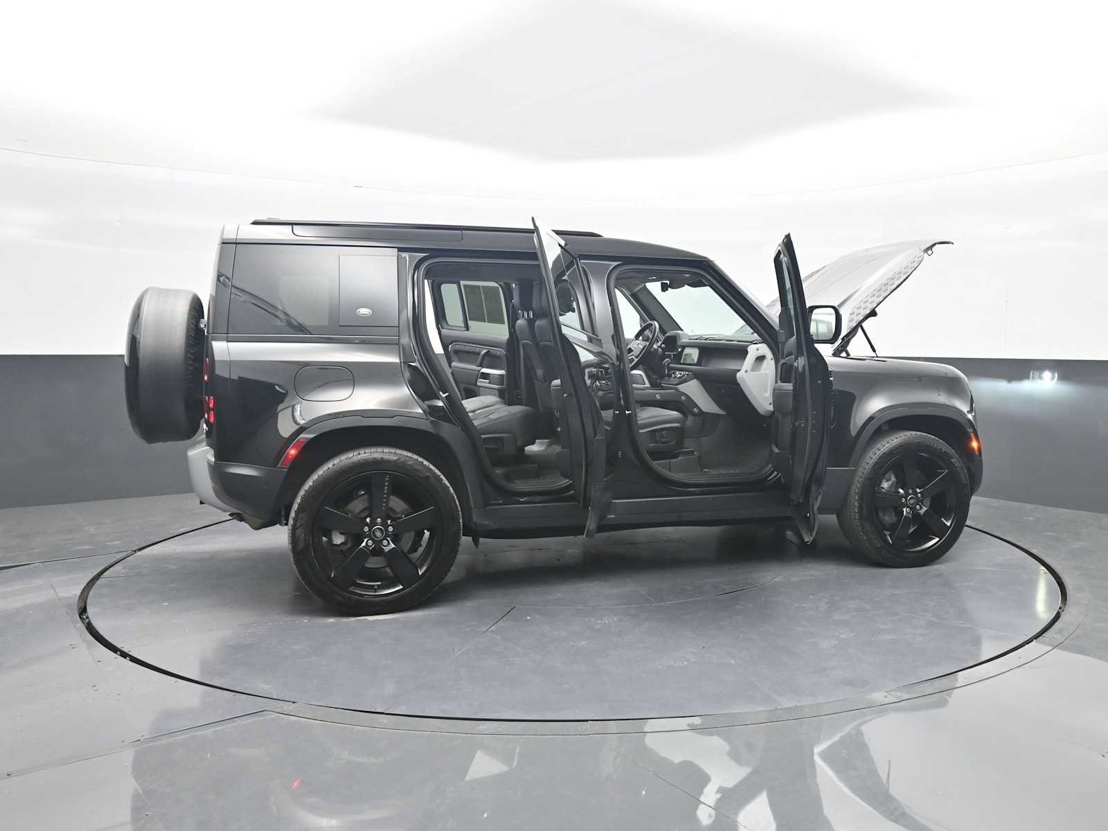 Used 2023 Land Rover Defender 110 SE AWD/4WD image 45