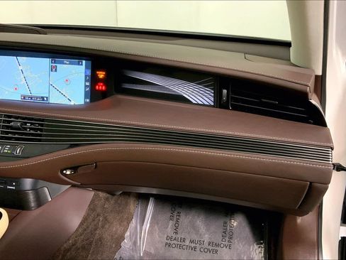 Used 2018 Lexus LS 500 AWD image 18