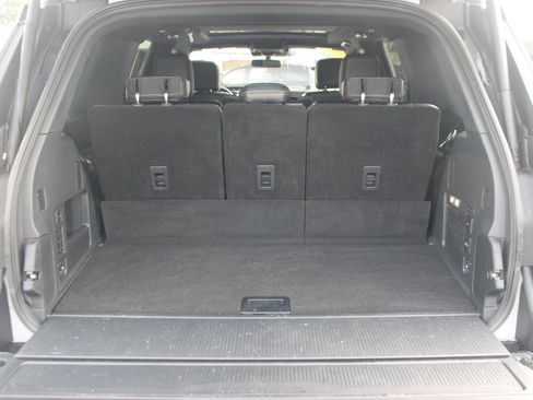 Used 2025 Ford Expedition Tremor AWD/4WD image 12
