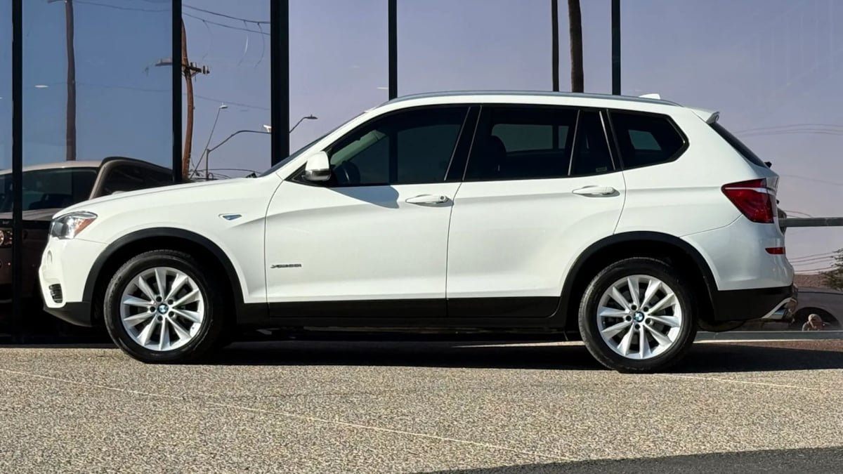 Used 2017 BMW X3 xDrive28i AWD/4WD image 5
