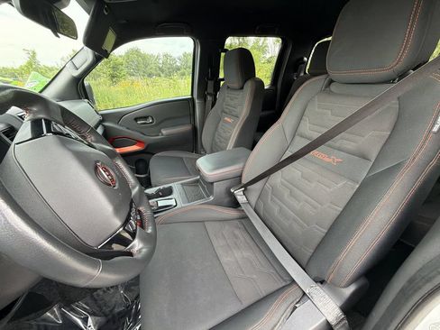 Certified 2022 Nissan Frontier Pro-X RWD image 13