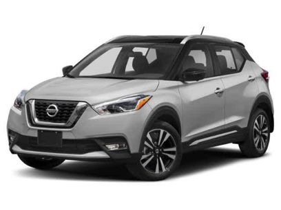 Used 2019 Nissan Kicks SR
